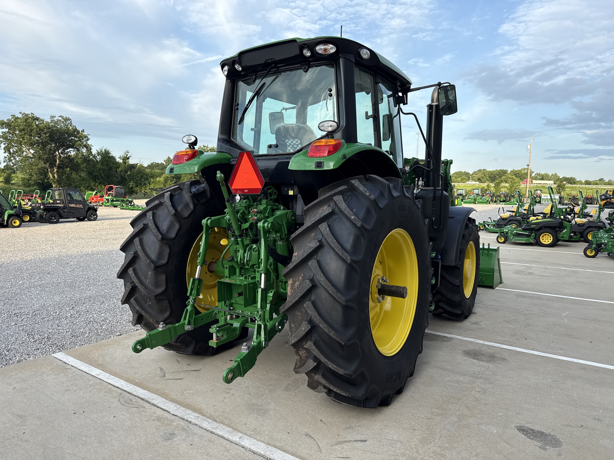 2024 John Deere 6155M Image 14