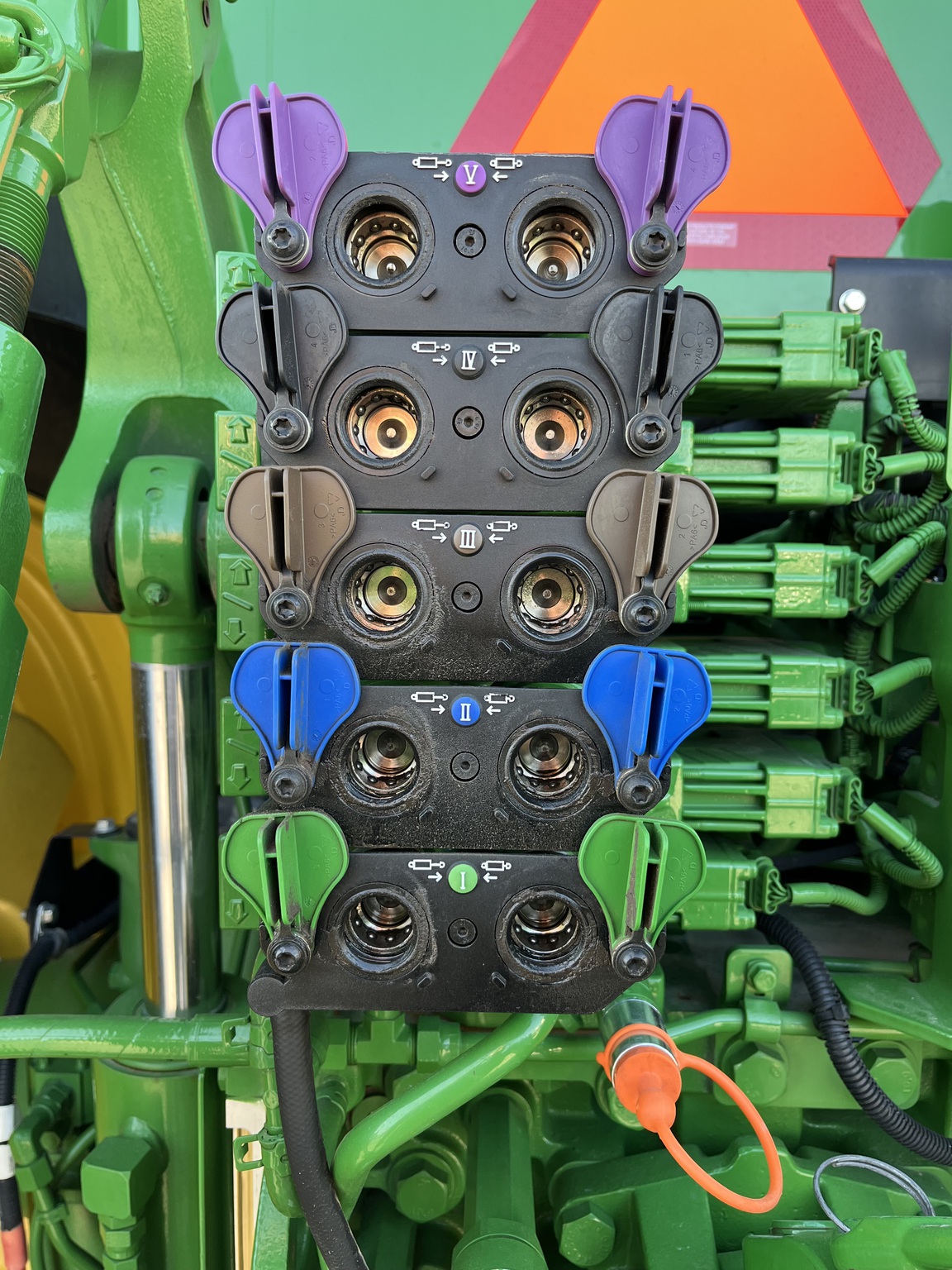 2024 John Deere 7R 250 Image 39