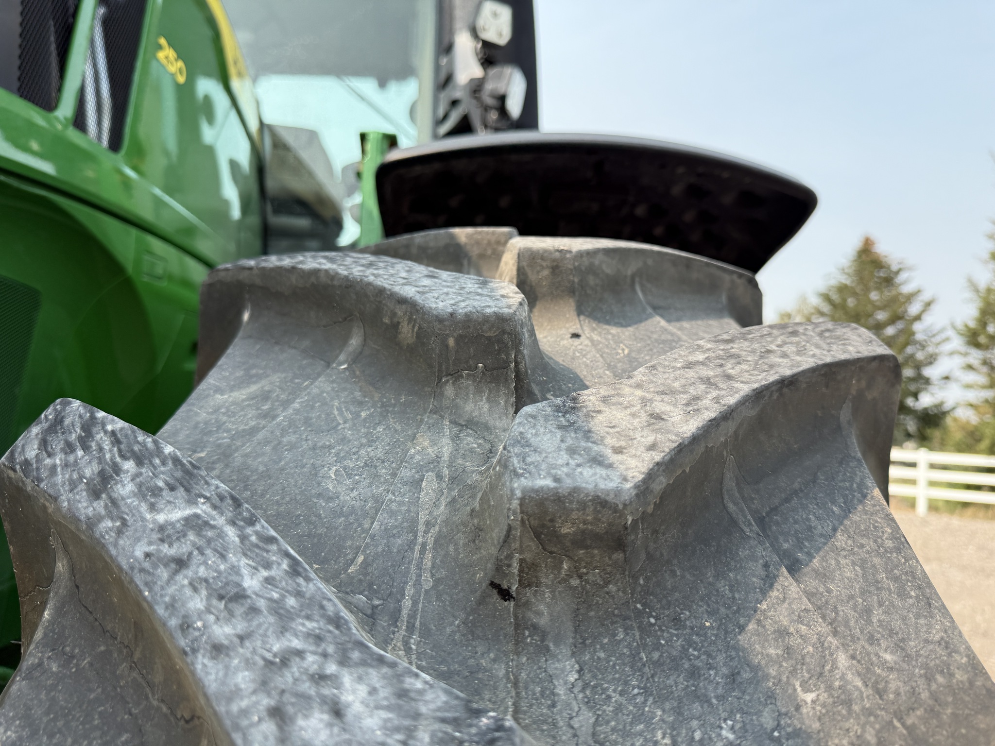 2024 John Deere 7R 250 Image 24