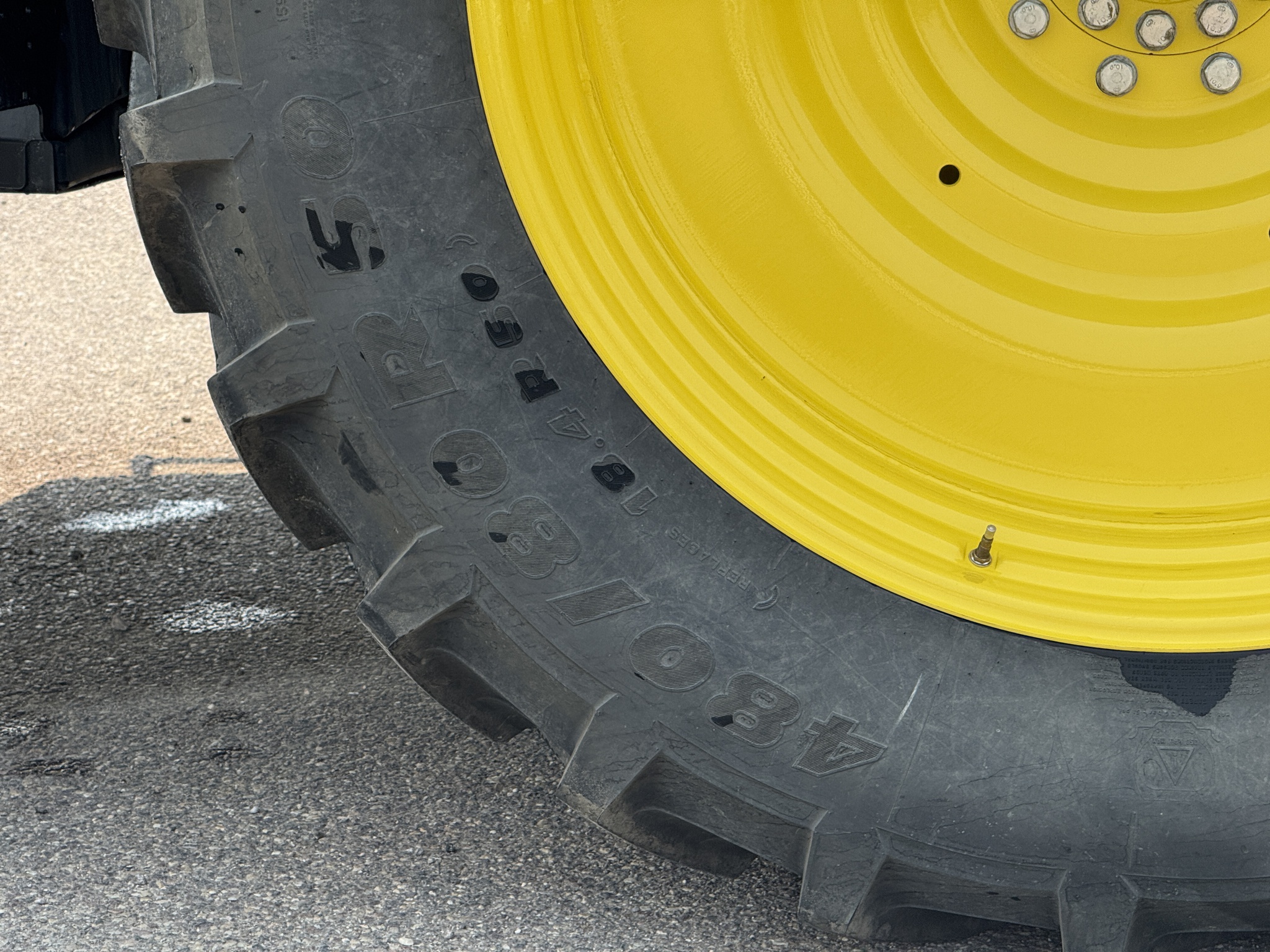 2024 John Deere 7R 250 Image 32