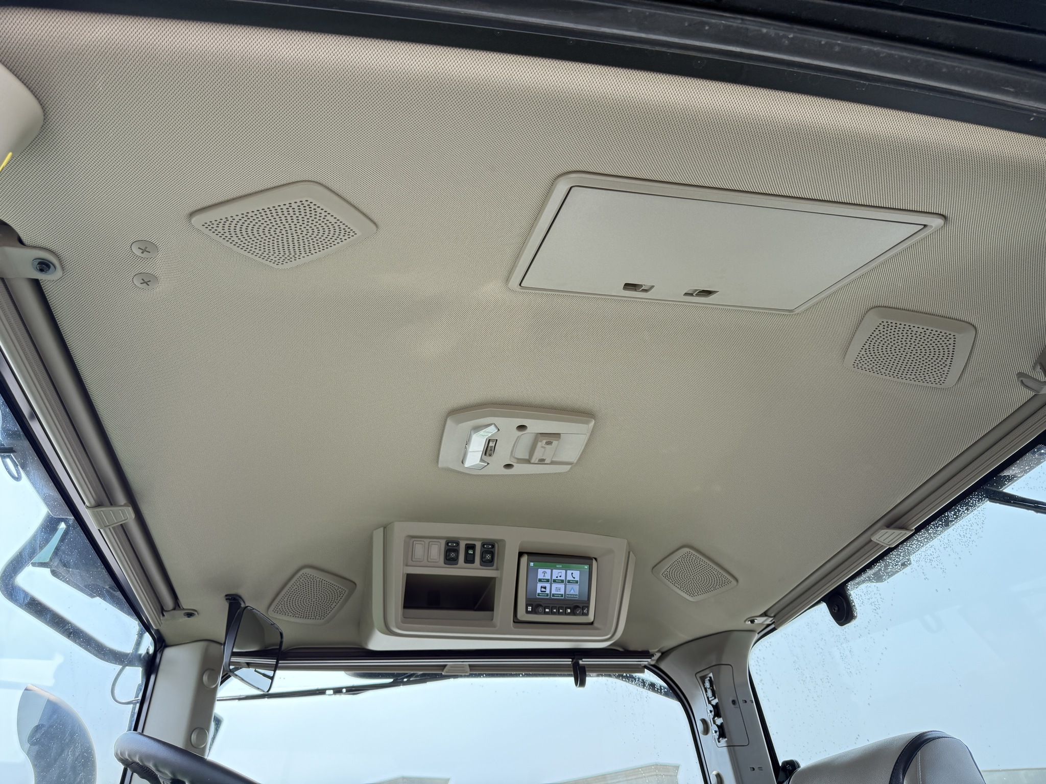 2024 John Deere 7R 250 Image 9