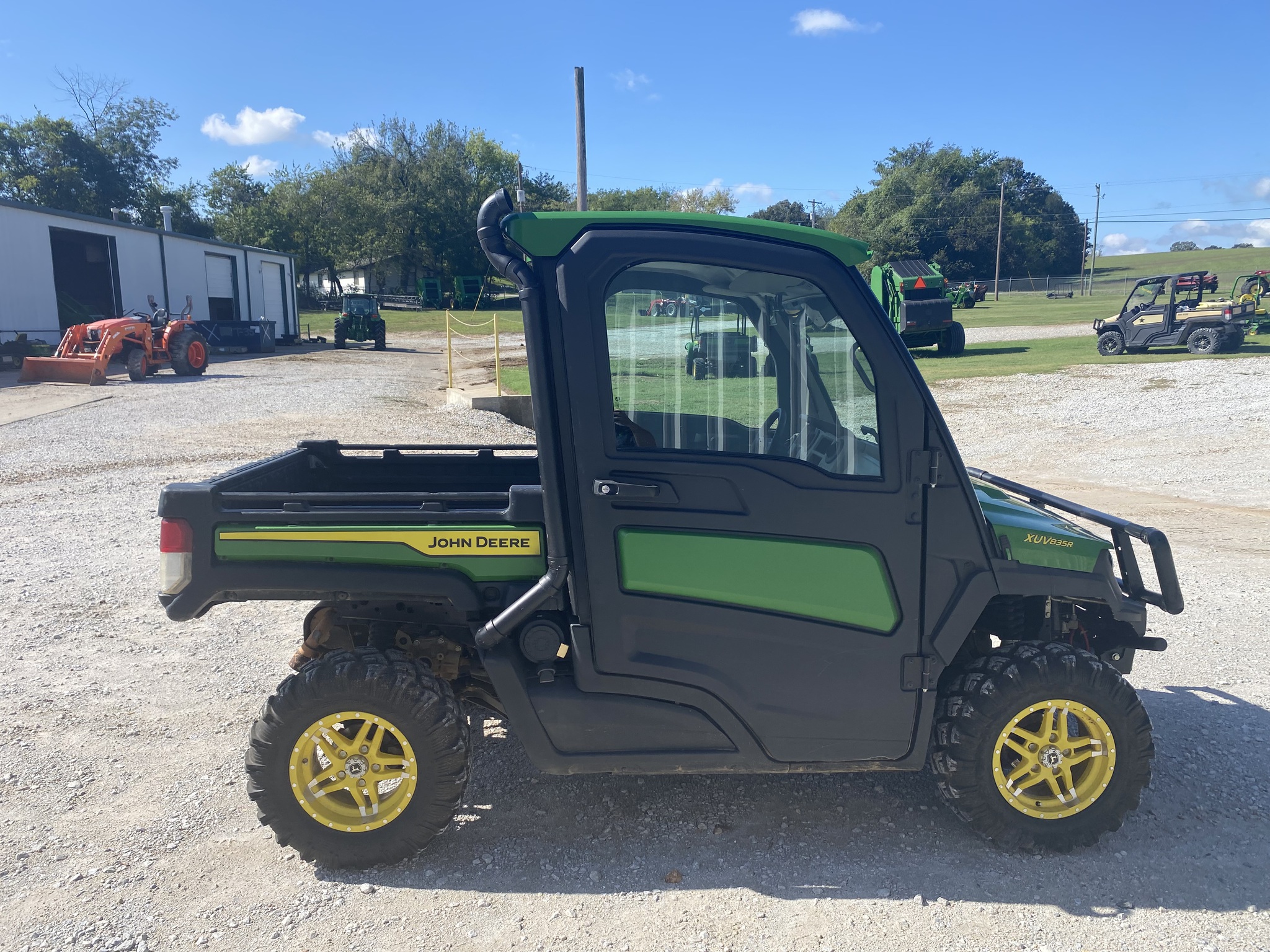  2022 John Deere XUV 835R at Heritage Tractor in Harrison, AR