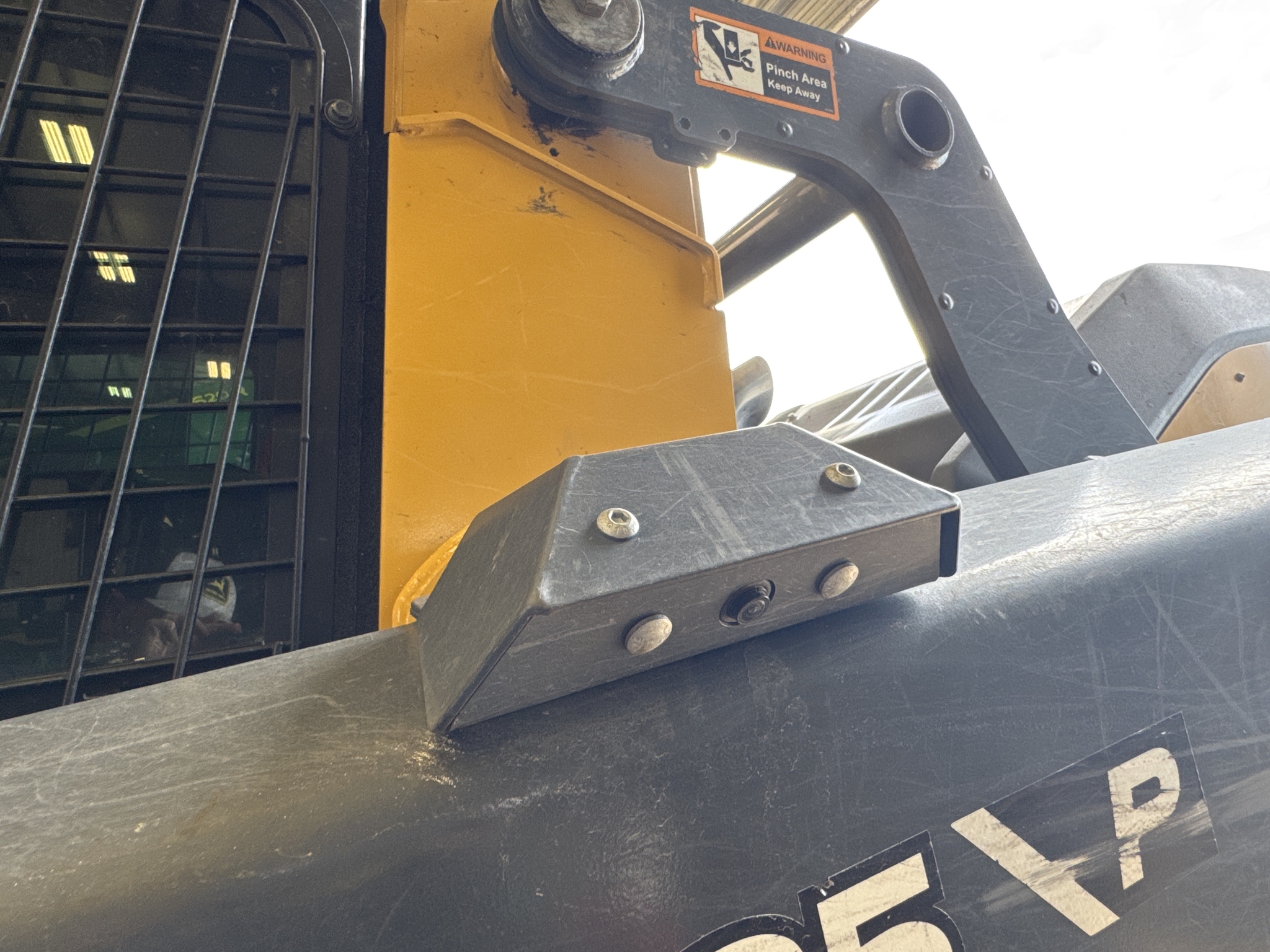 2024 John Deere 335 P Image 12