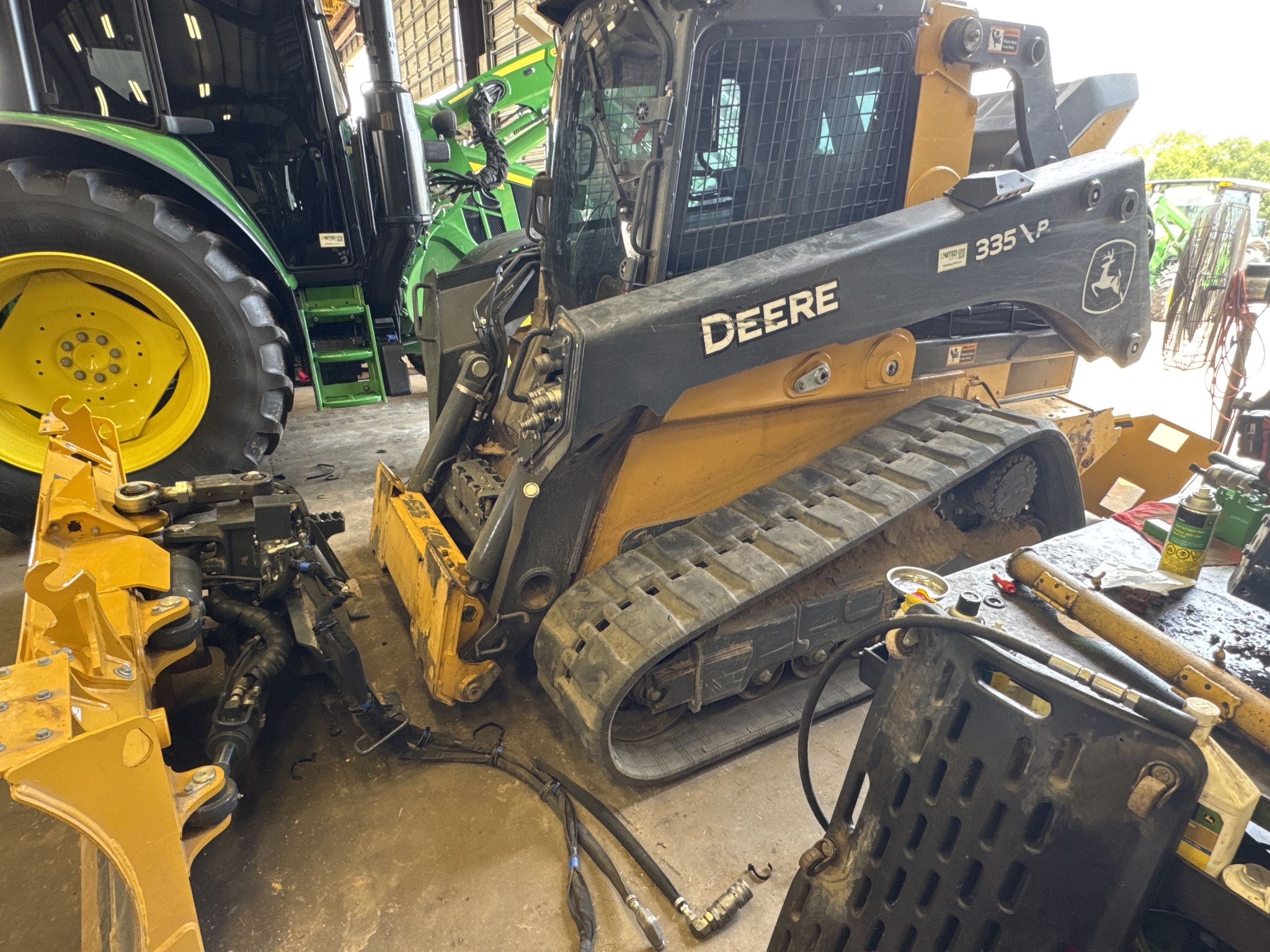 2024 John Deere 335 P Image 3