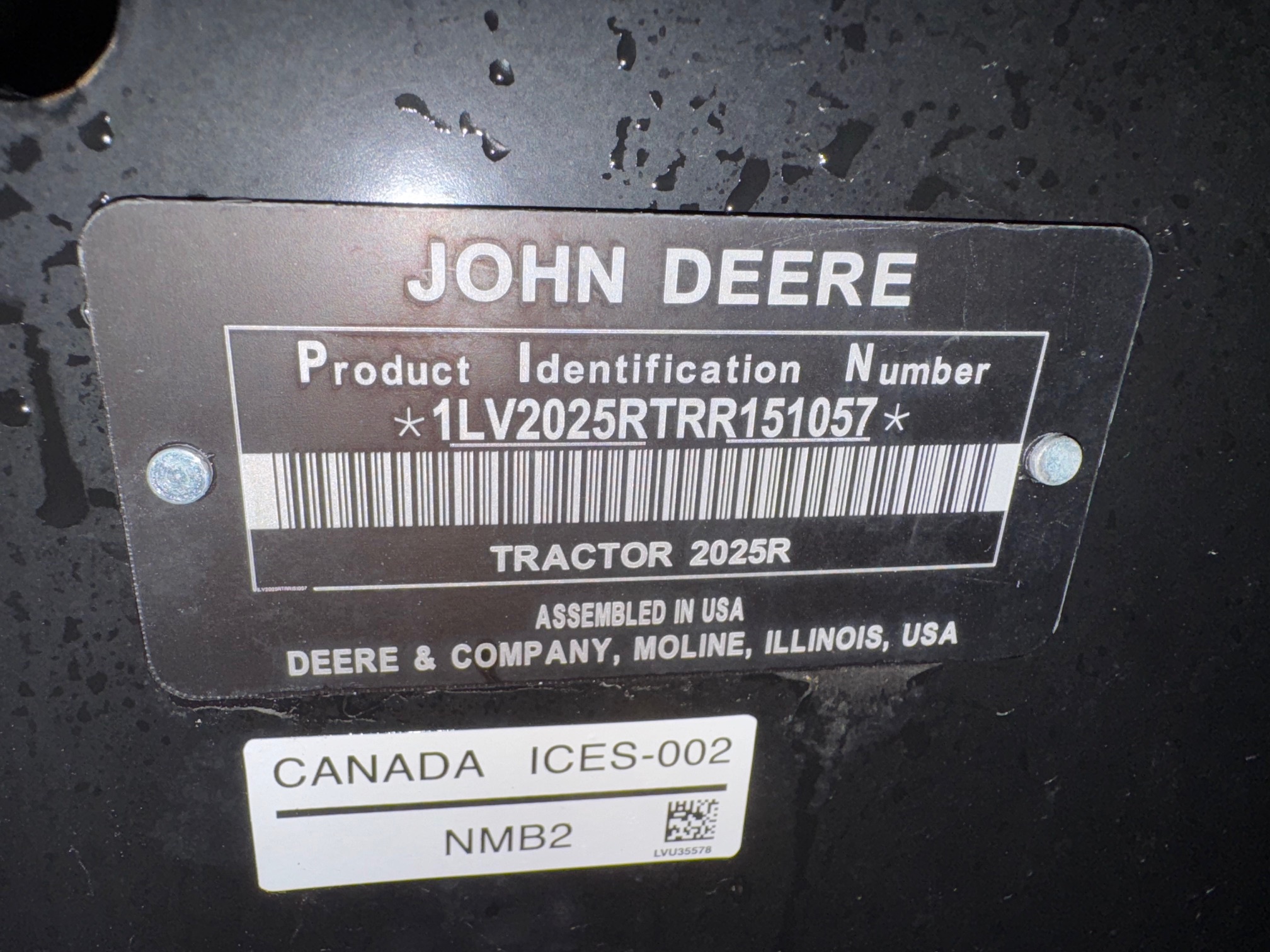 2024 John Deere 2025R Image 10
