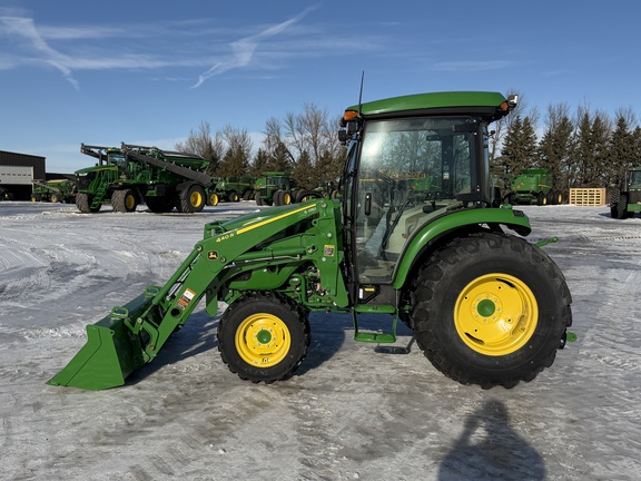 2024 John Deere 4066R - Photo6