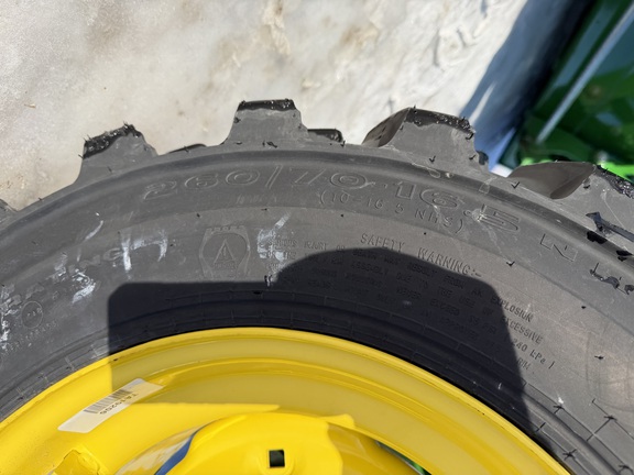 2024 John Deere 4066R - Photo9