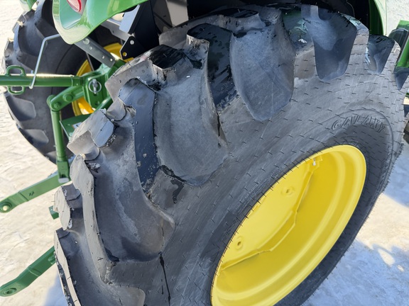 2024 John Deere 4066R - Photo13