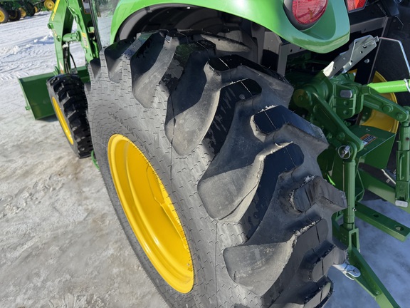 2024 John Deere 4066R - Photo14