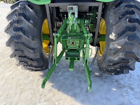 2024 John Deere 4066R - Photo22
