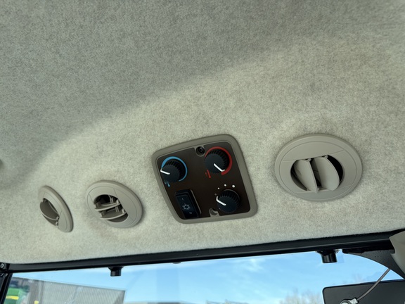 2024 John Deere 4066R - Photo27