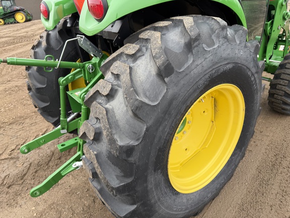 2024 John Deere 4066R - Photo13