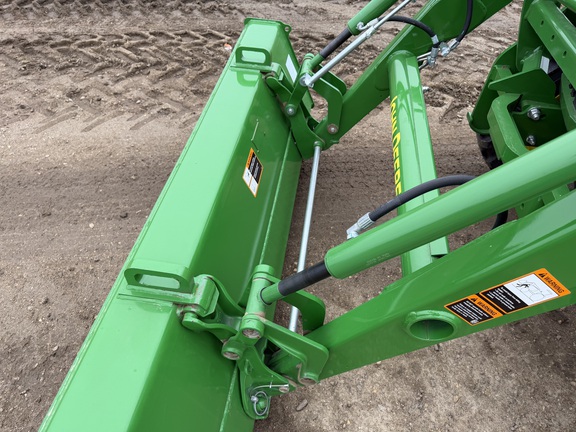 2024 John Deere 4066R - Photo18