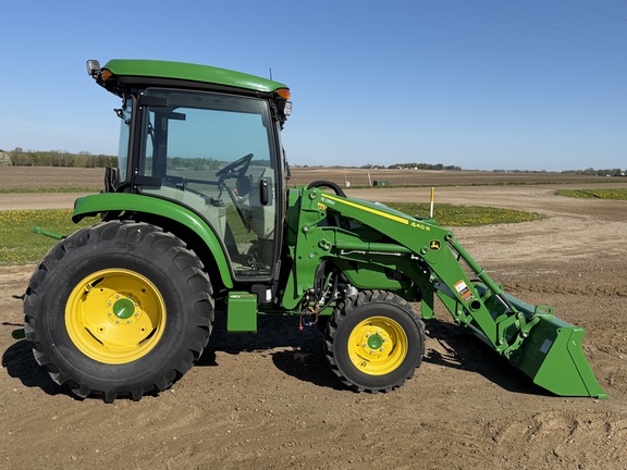 2024 John Deere 4066R - Photo2