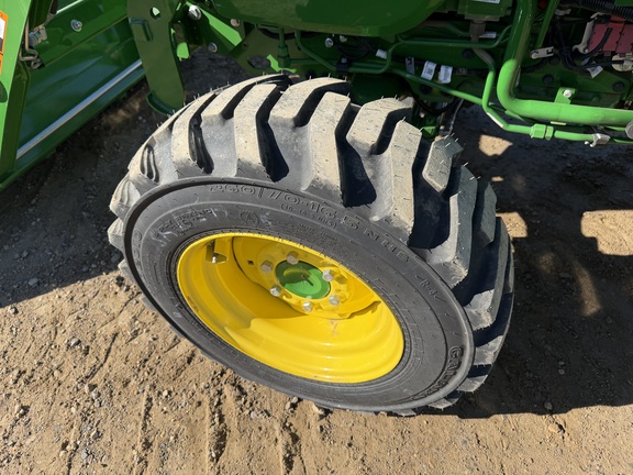 2024 John Deere 4066R - Photo10