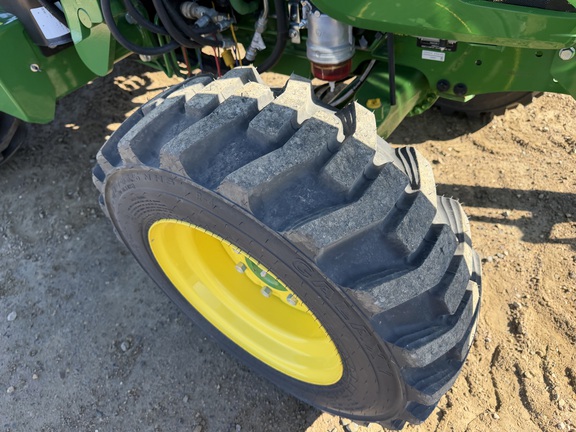 2024 John Deere 4066R - Photo11