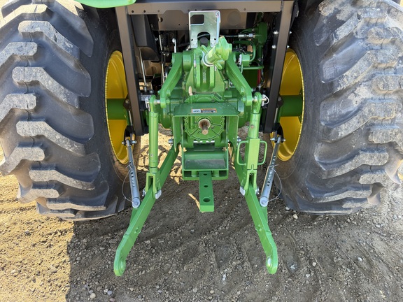 2024 John Deere 4066R - Photo24