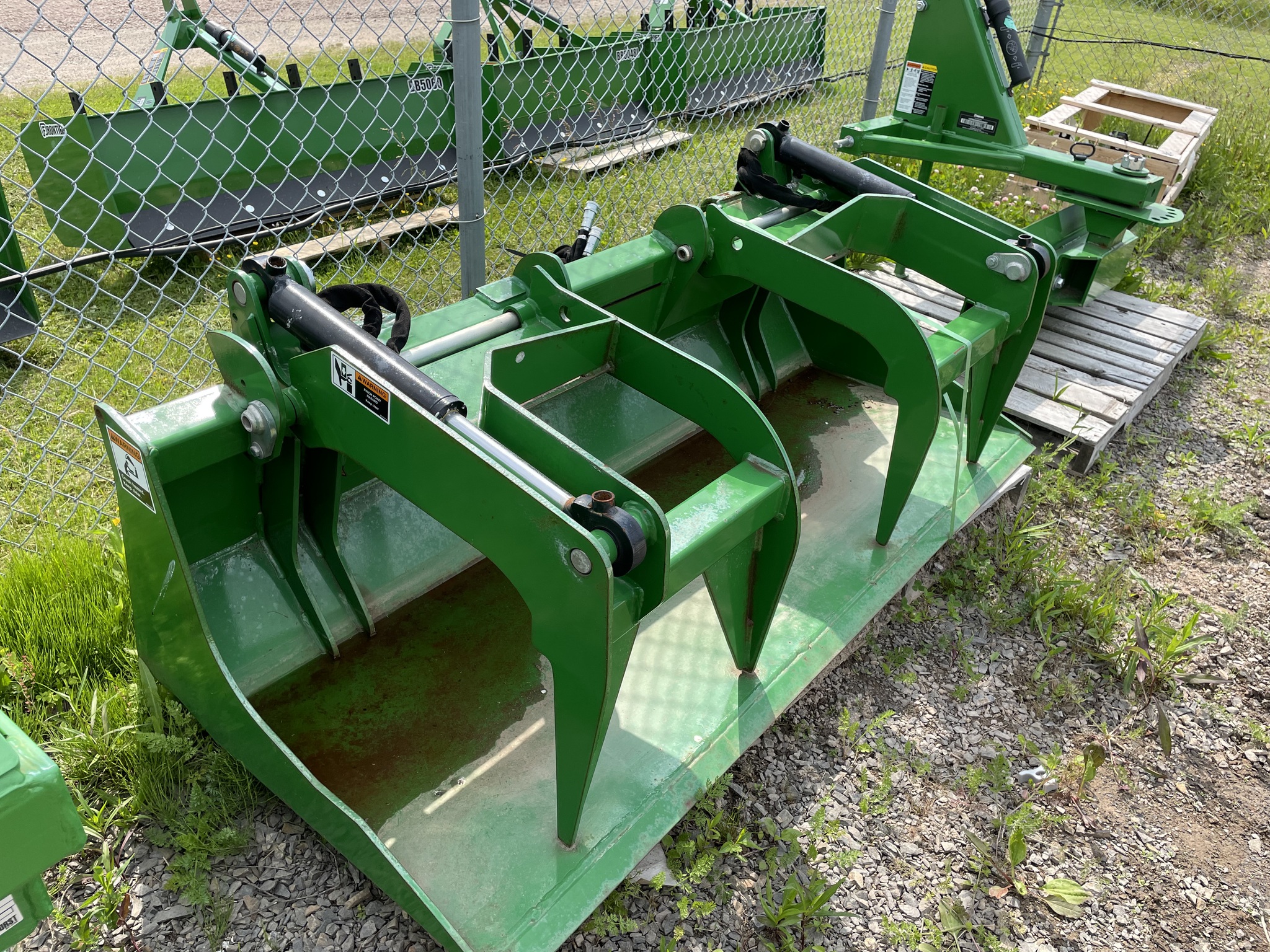 2022 Frontier AD11E-72 Image 2