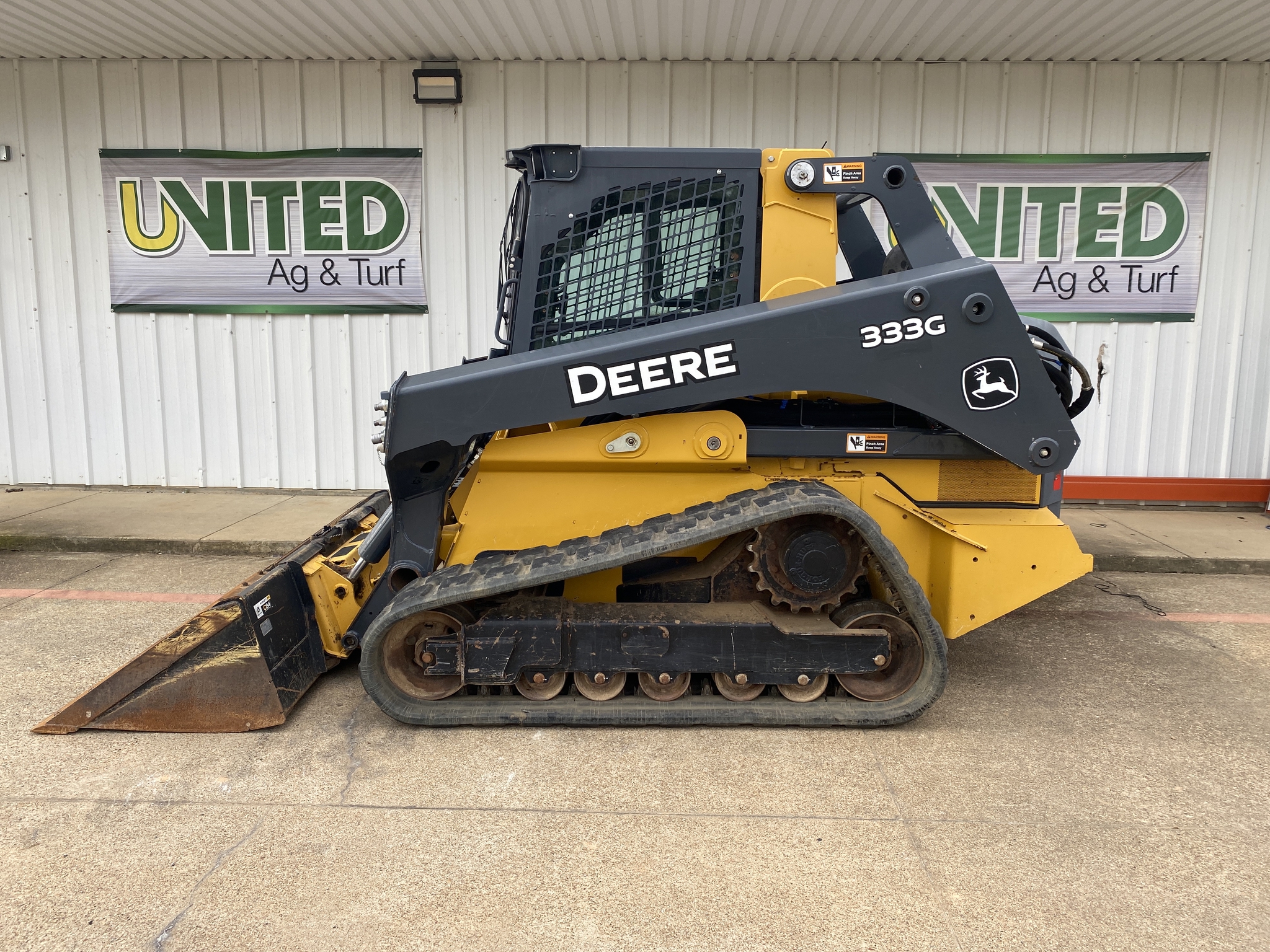 2018 John Deere 333G Image 1