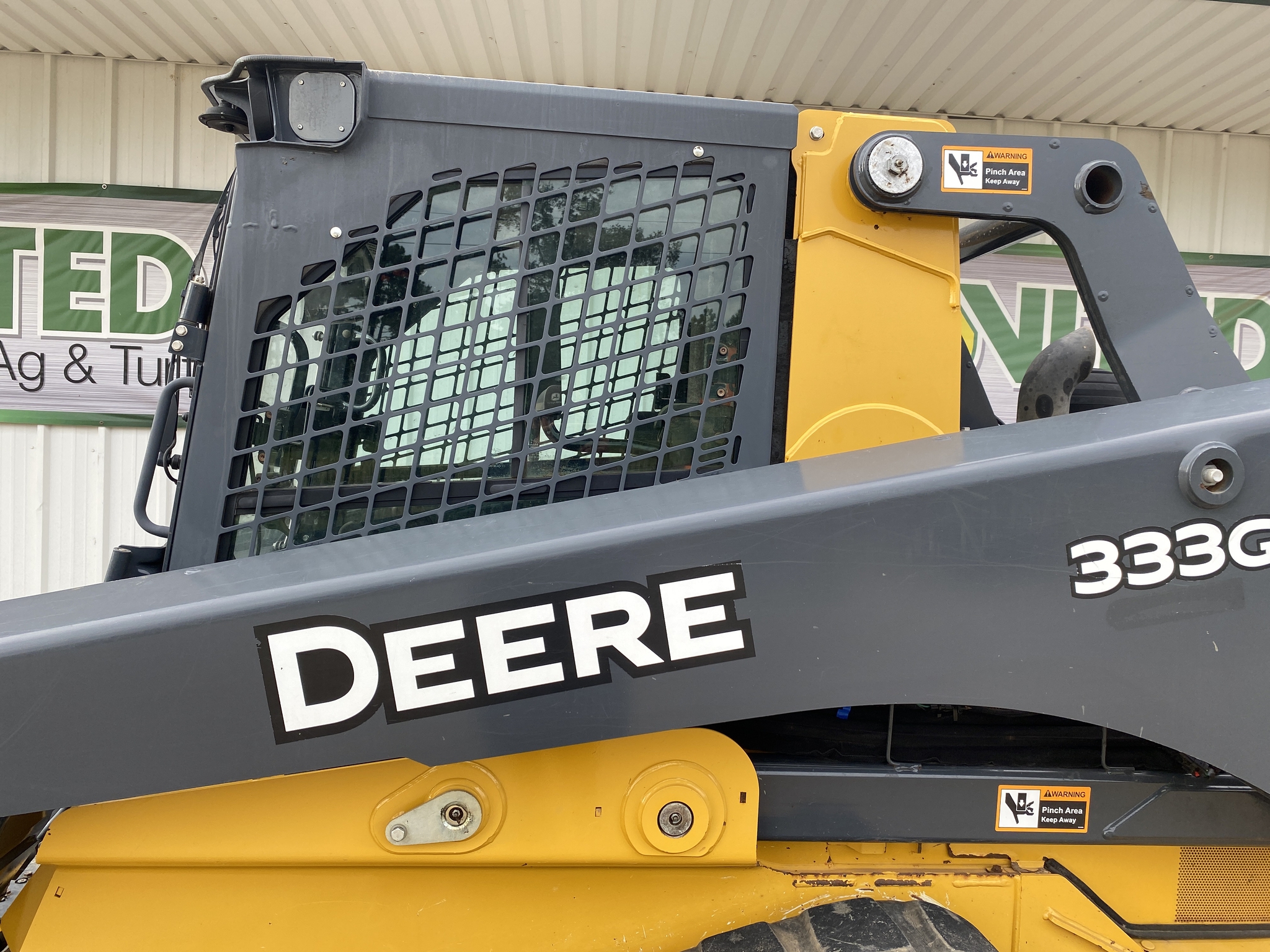 2018 John Deere 333G Image 5