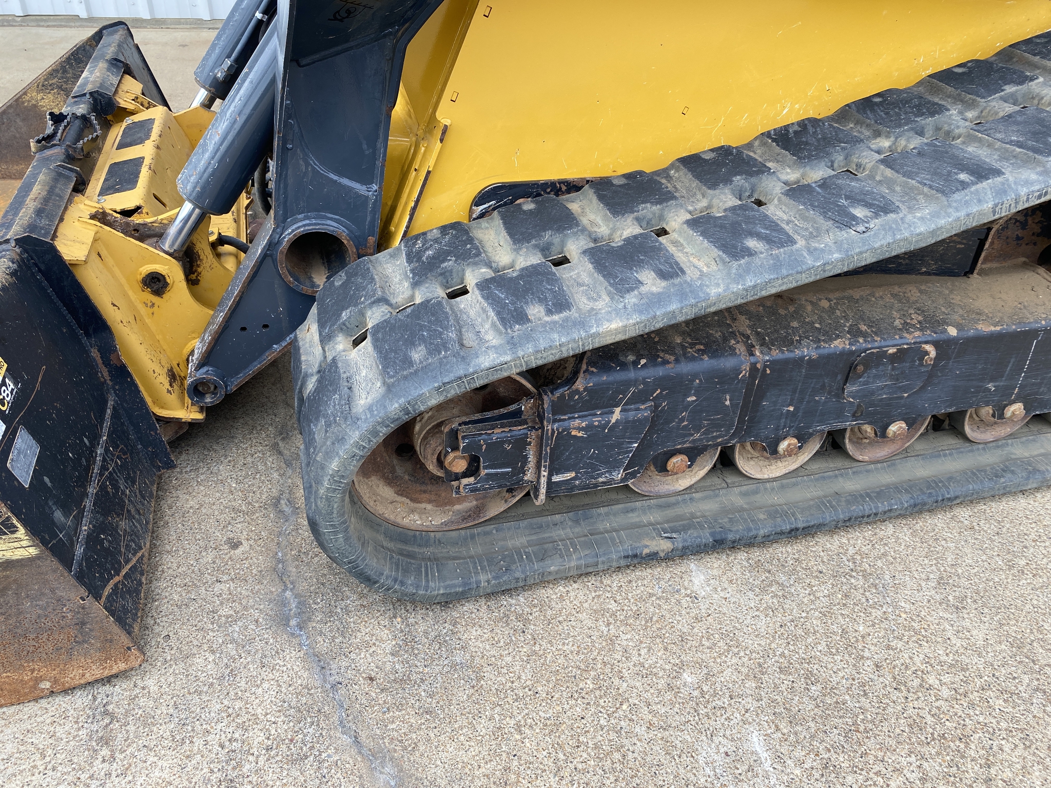 2018 John Deere 333G Image 33