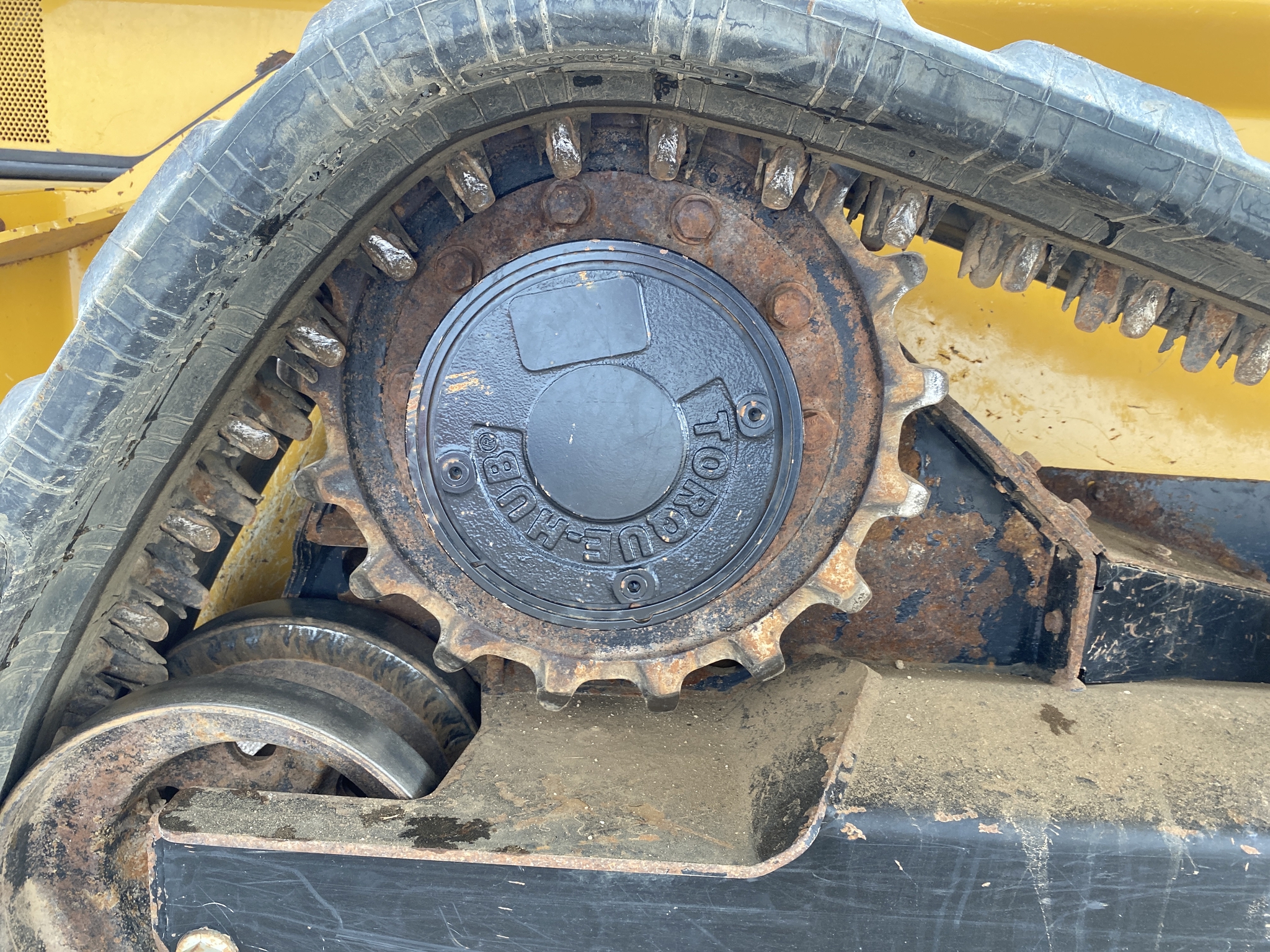 2018 John Deere 333G Image 35