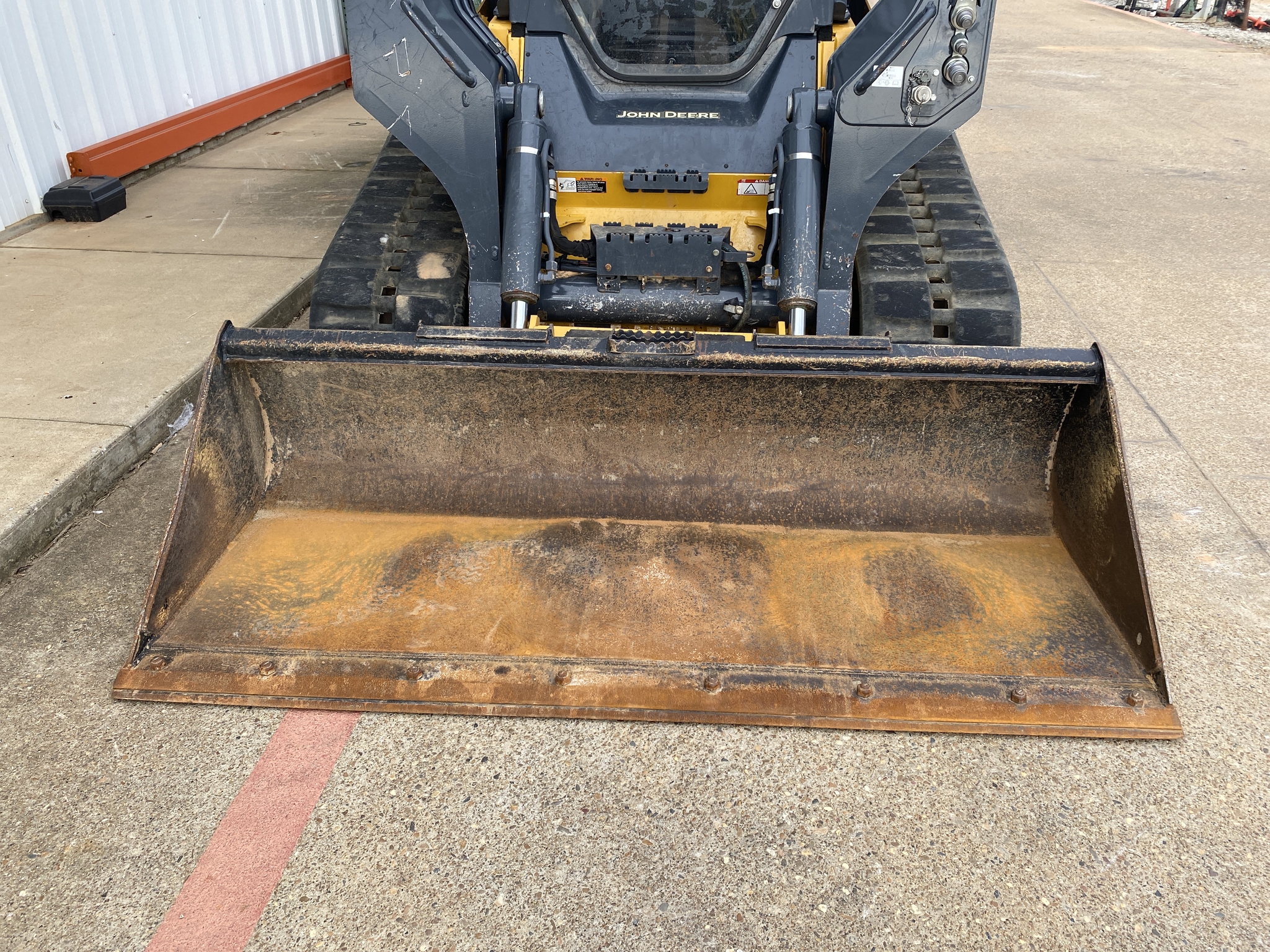 2018 John Deere 333G Image 30