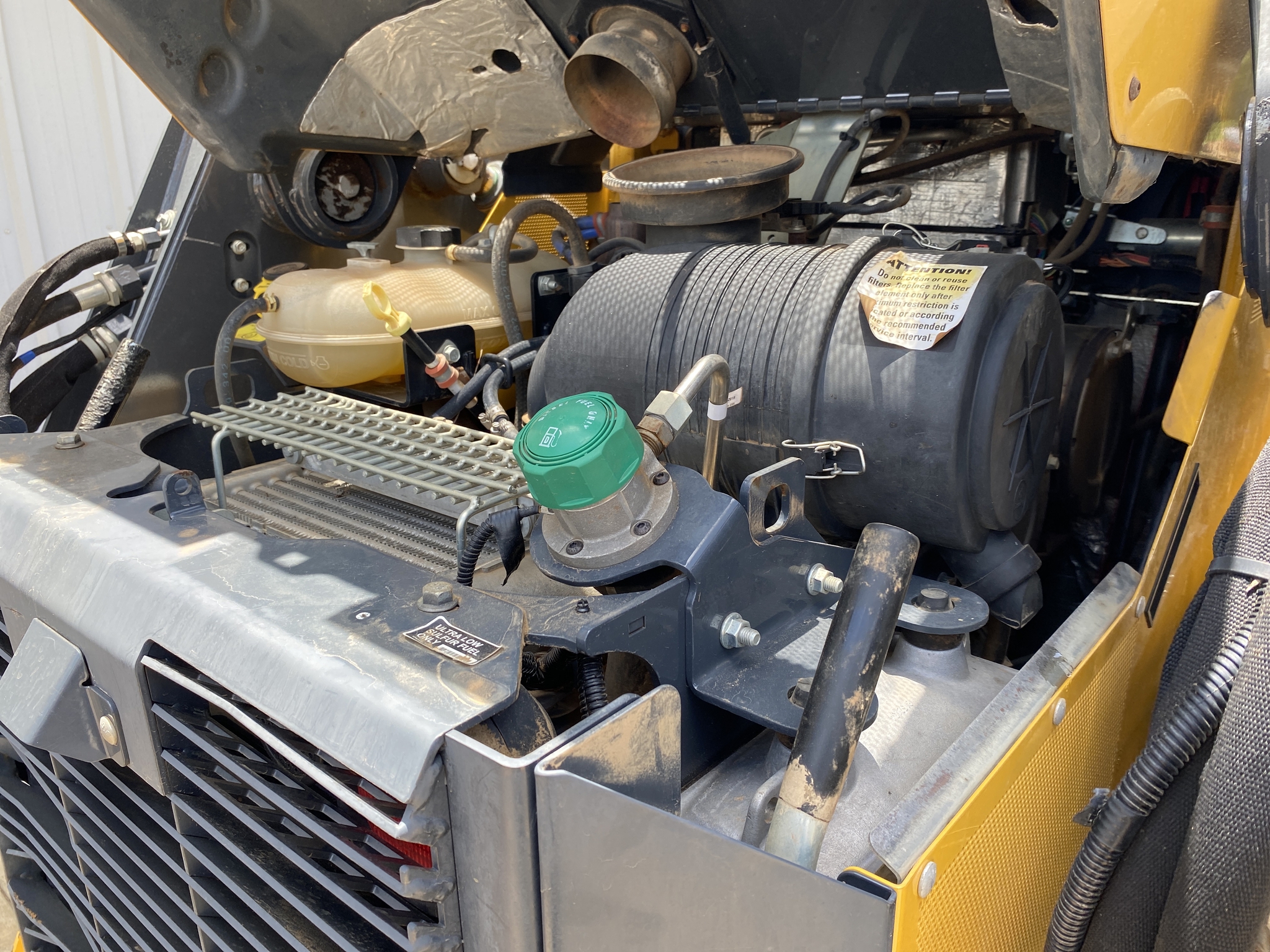 2018 John Deere 333G Image 24