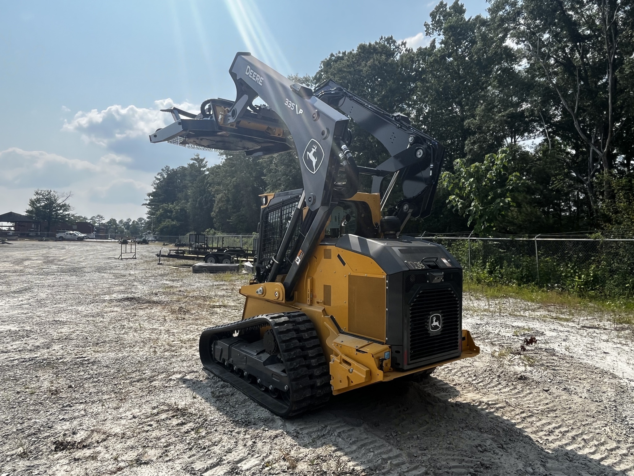2025 John Deere 335P W RS72 CUTTER Image 5