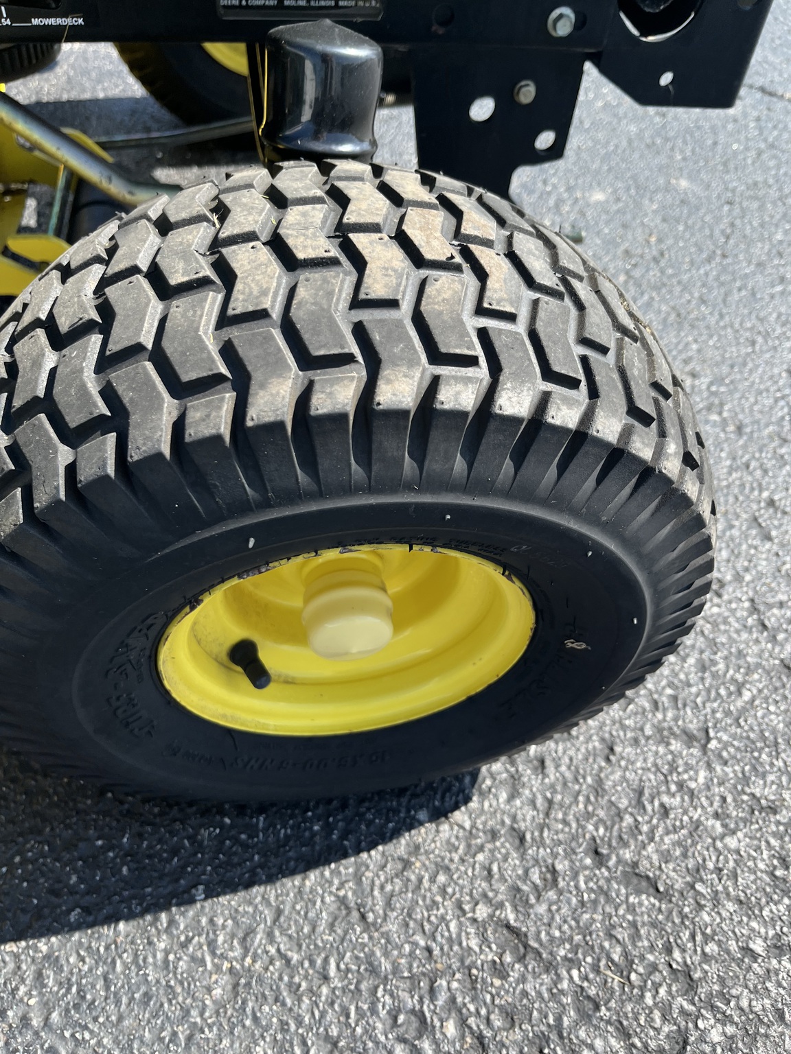 2008 John Deere X324 Image 15