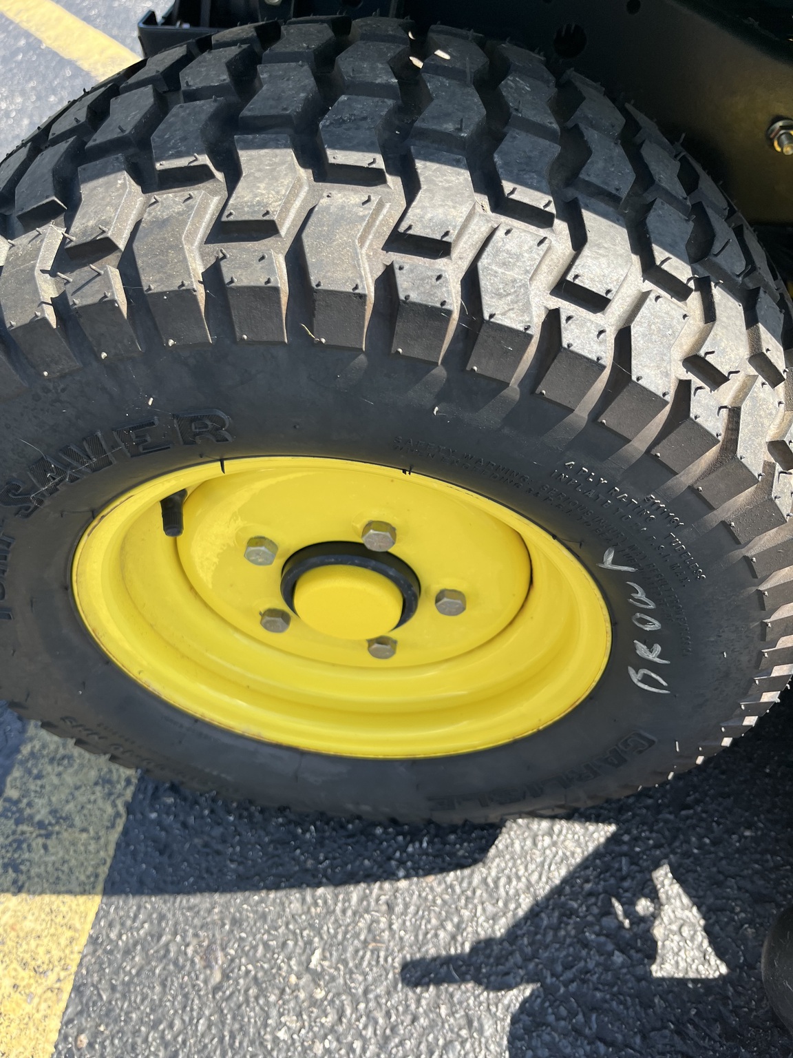 2008 John Deere X324 Image 16