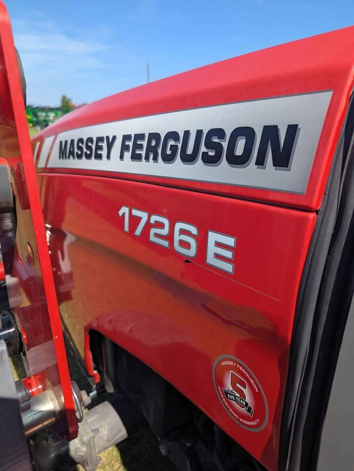 2018 Massey Ferguson 1726 Image 5