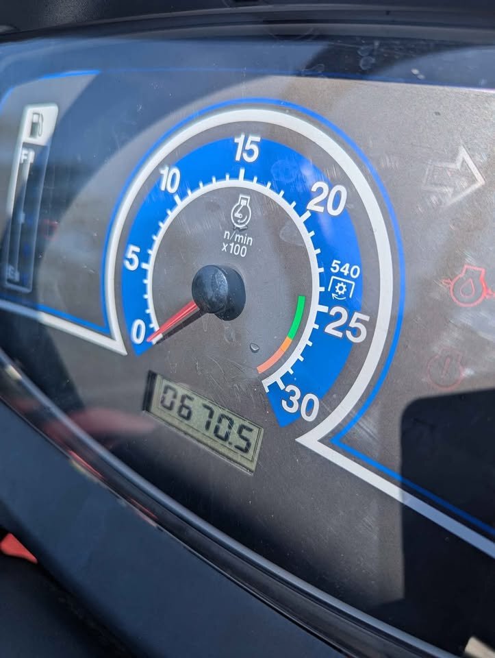 2018 Massey Ferguson 1726 Image 6