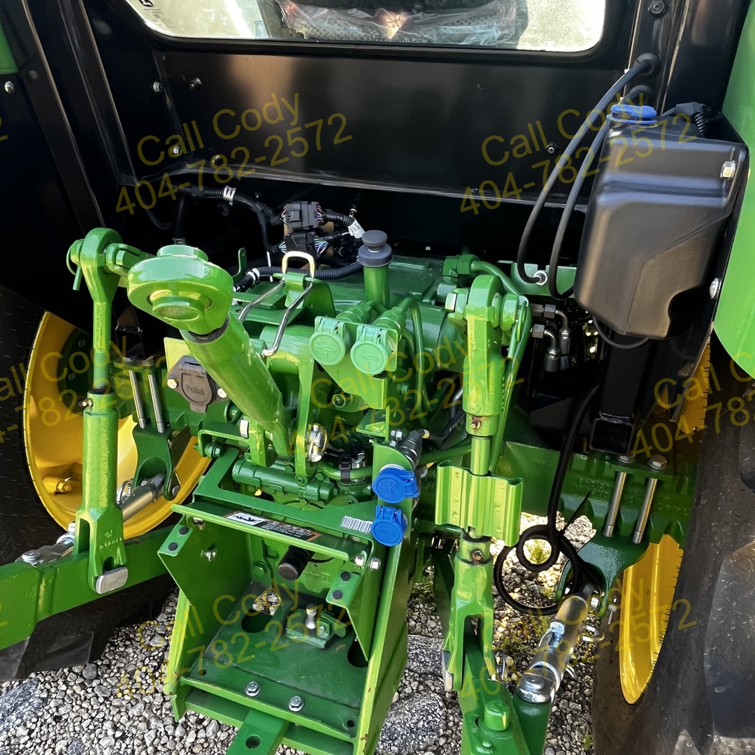 2025 John Deere 5060E Image 2
