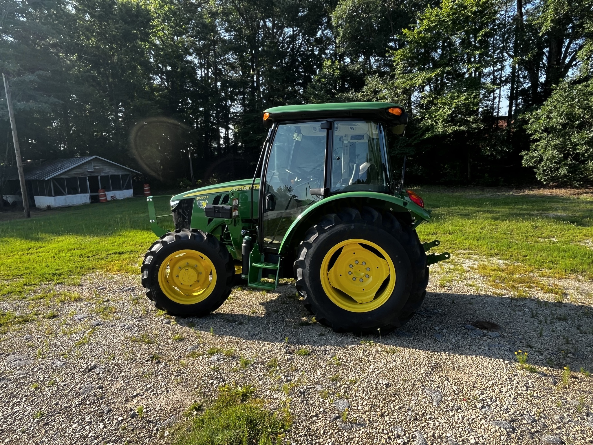 2025 John Deere 5060E Image 2