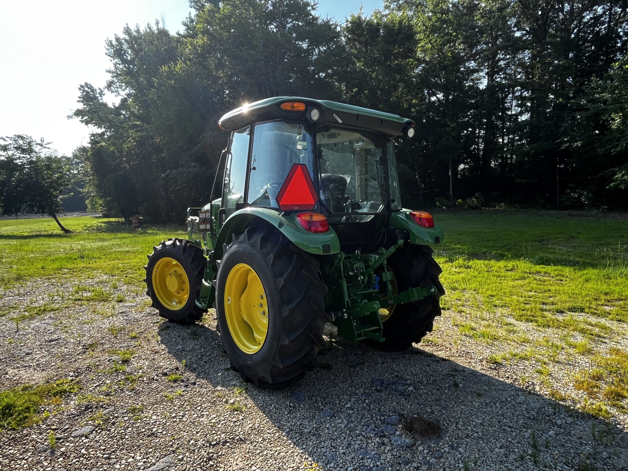 2025 John Deere 5060E Image 3