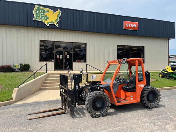 2017 JLG G5-18A