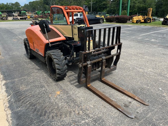 2017 JLG G5-18A