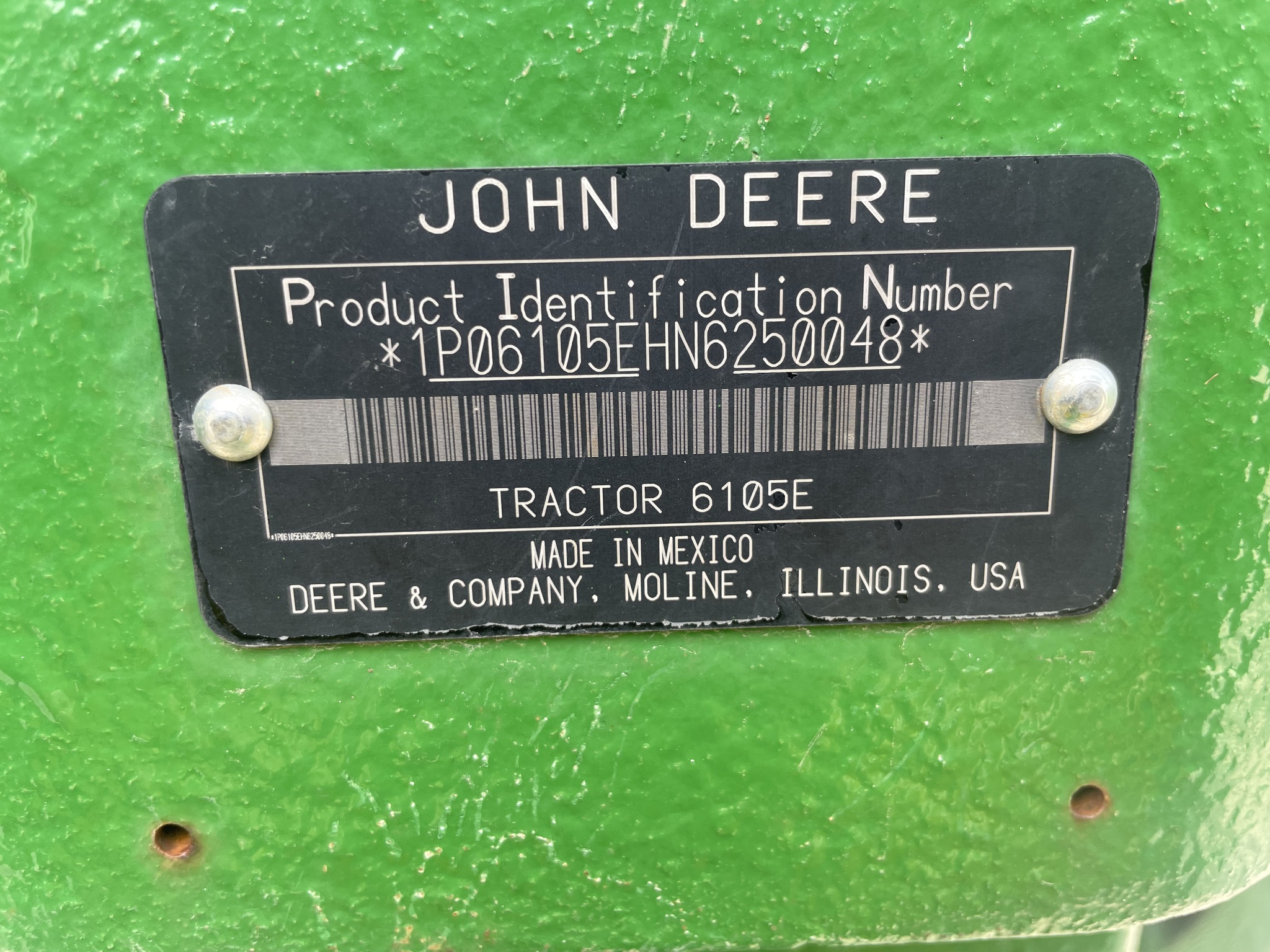 2022 John Deere 6105E Image 16