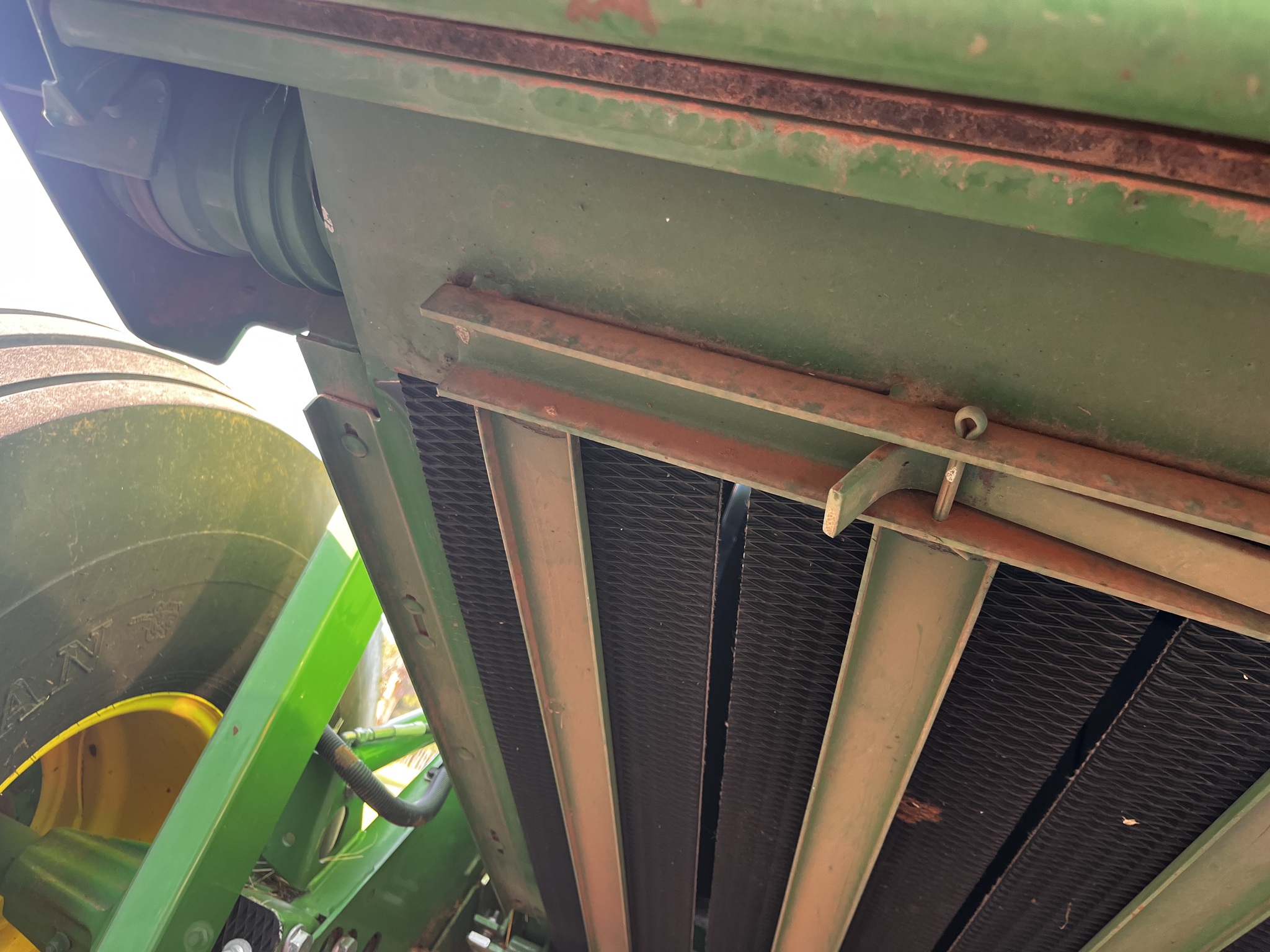 2015 John Deere 569 Image 9