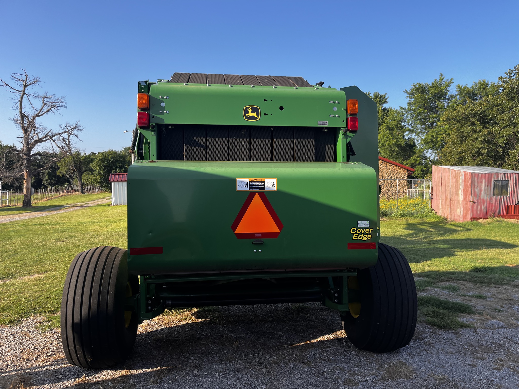 2015 John Deere 569 Image 3