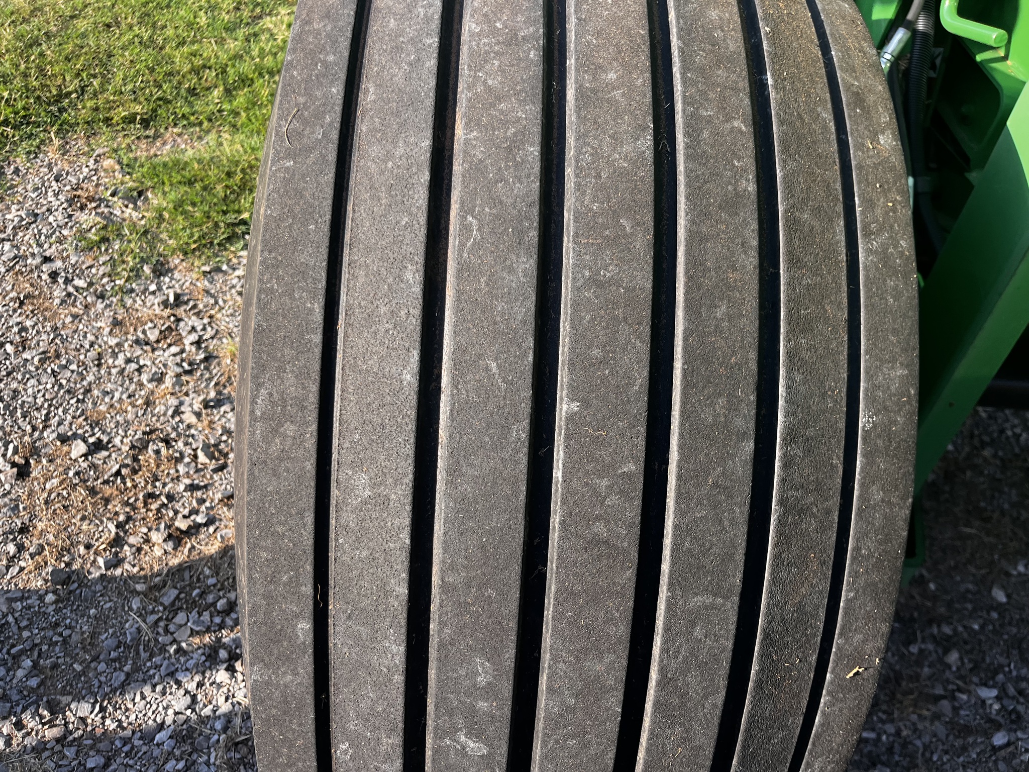 2015 John Deere 569 Image 16