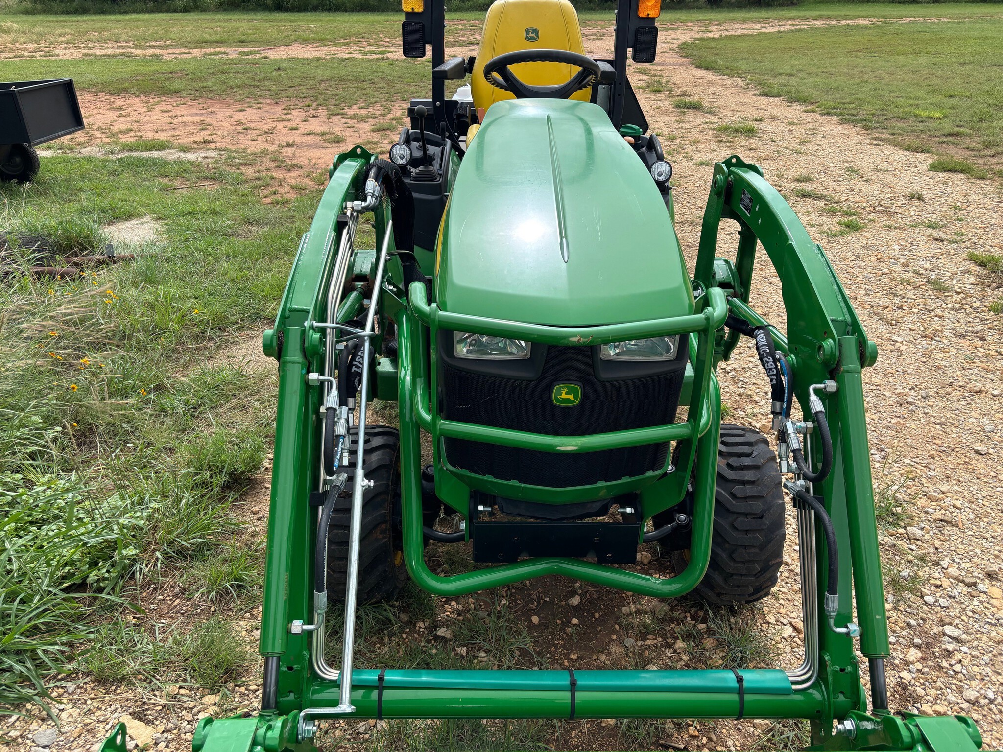 2022 John Deere 1025R Image 5