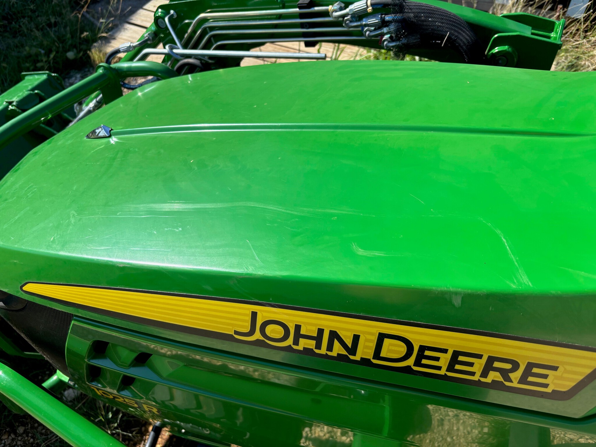 2022 John Deere 1025R Image 18