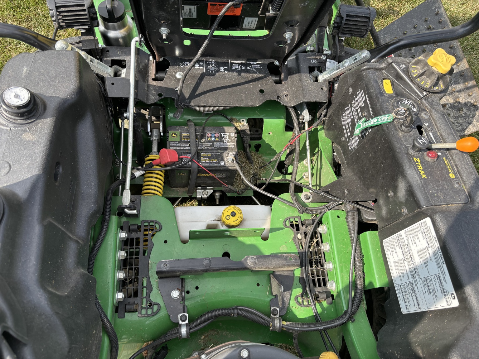 Used 2023 John Deere Z930M Zero Turn Mowers at Koenig Equipment in Greenfield, IN - PhotoXL24
