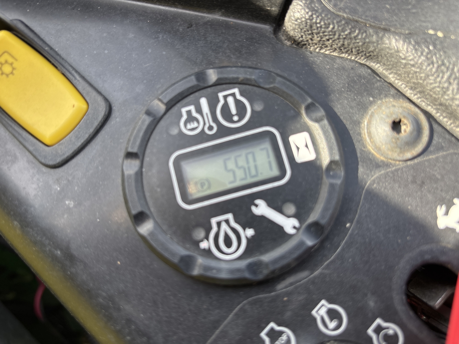 Used 2023 John Deere Z930M Zero Turn Mowers at Koenig Equipment in Greenfield, IN - PhotoXL19