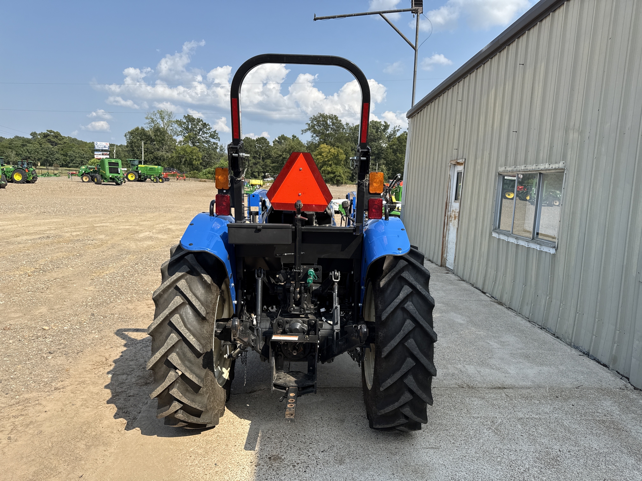 2024 New Holland Workmaster 50 Image 7