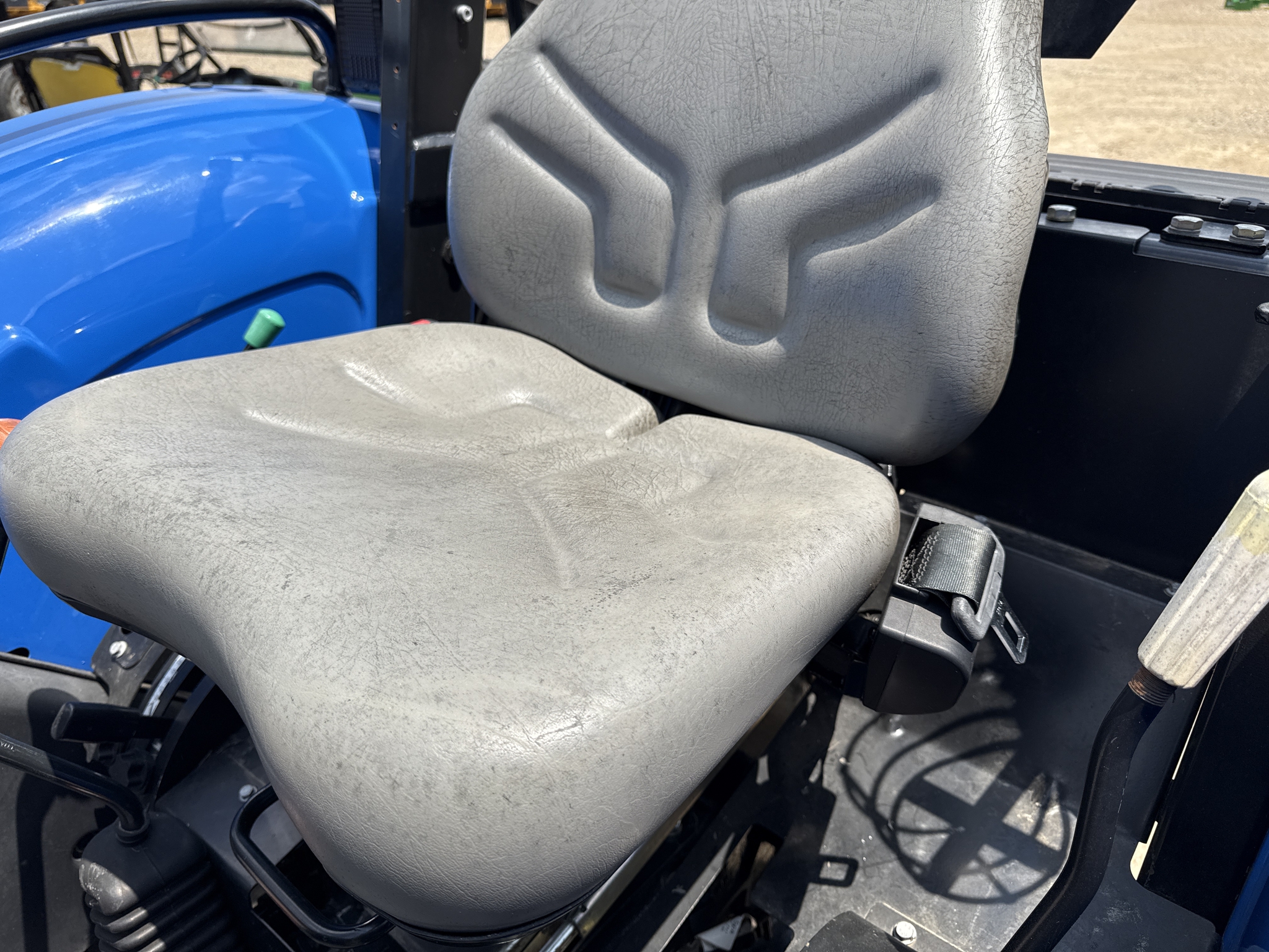 2024 New Holland Workmaster 50 Image 10