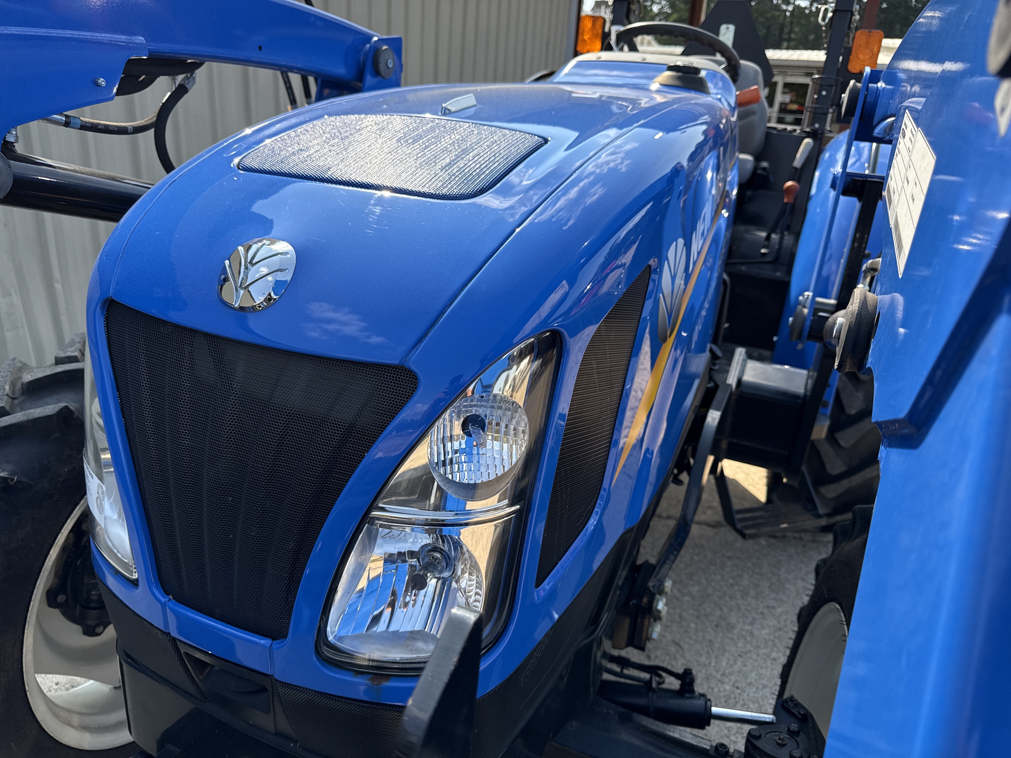 2024 New Holland Workmaster 50 Image 9