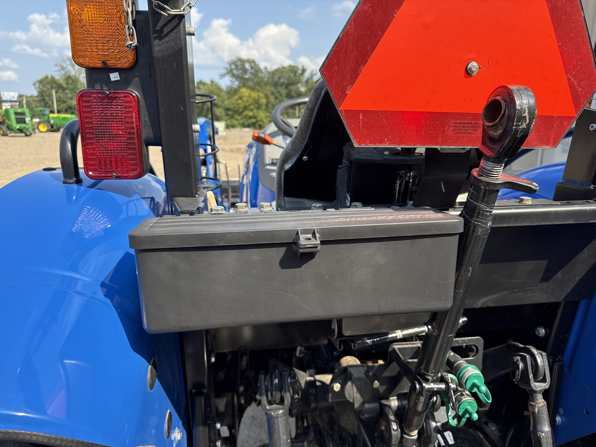 2024 New Holland Workmaster 50 Image 16